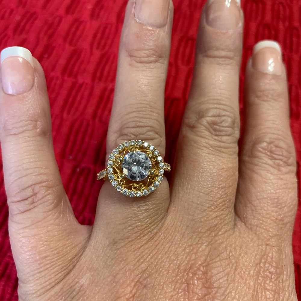 Ornate Bella Luce diamond ring